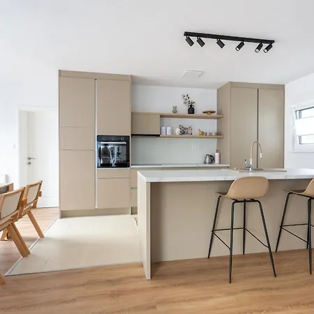 Apartamento Isaali *
