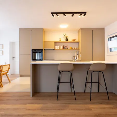 Apartamento Isaali *
