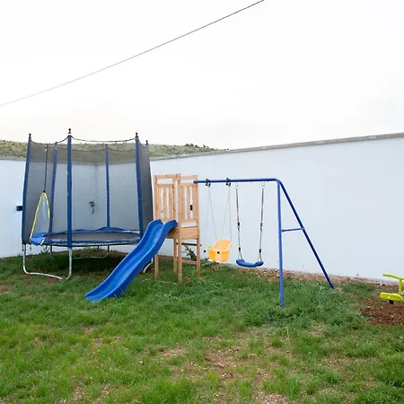 Isaali Apartamento *